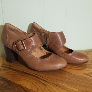 Clark's Leather clogs with heel